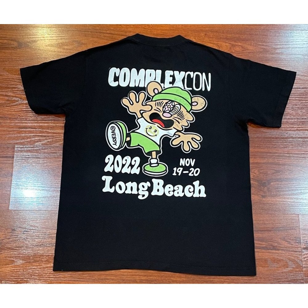 COMPLEXCON VERDY LONG BEACH 2022 TEE SZ MEDIUM